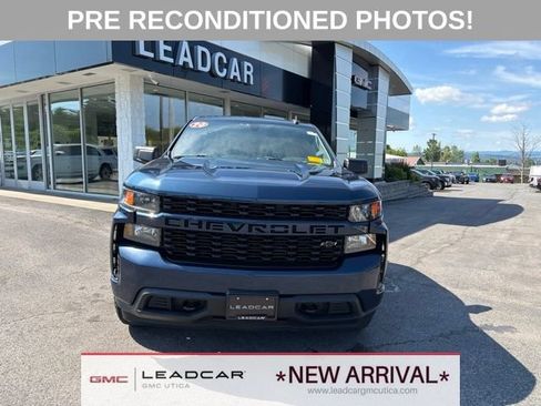 Used 2020 Chevrolet Silverado 1500 Custom w/ Custom Value Package AWD/4WD image 8