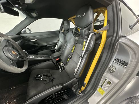 Used 2019 Porsche 911 GT3 RS image 11