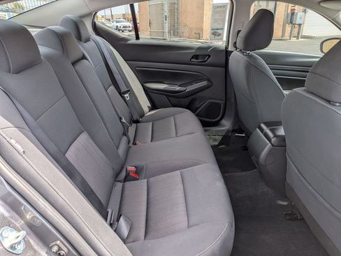 Used 2025 Nissan Altima 2.5 SV FWD image 29