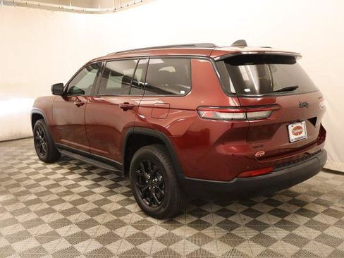 Used 2025 Jeep Grand Cherokee L Laredo AWD/4WD image 12