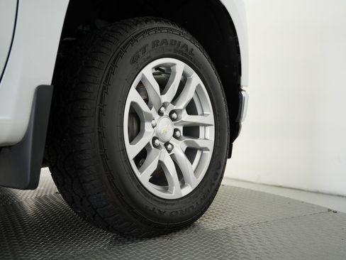 Used 2019 Chevrolet Silverado 1500 LT w/ Texas Edition image 49