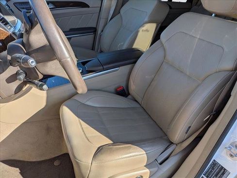 Used 2014 Mercedes-Benz GL 450 4MATIC image 13