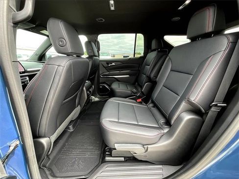 New 2026 Chevrolet Traverse Z71 w/ Enhanced Driving Package image 13