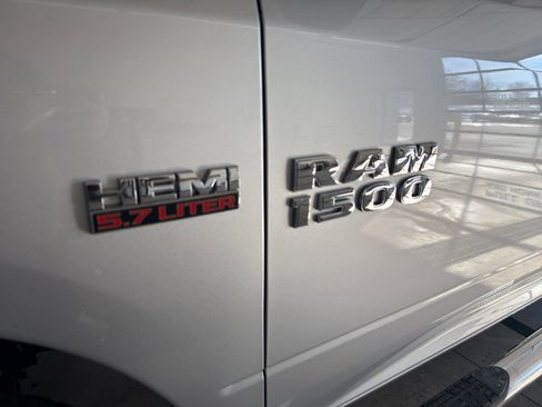 Used 2018 RAM 1500 Express image 10