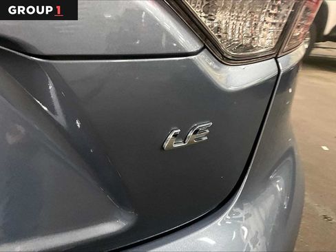 Used 2021 Toyota Corolla LE FWD image 10