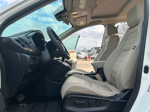 Used 2018 Honda CR-V EX image 9
