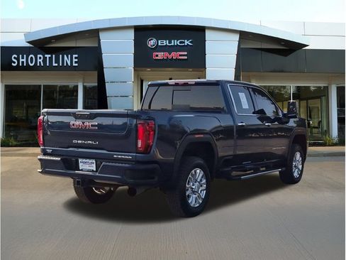 Used 2022 GMC Sierra 2500 Denali w/ Denali Ultimate Package AWD/4WD image 3