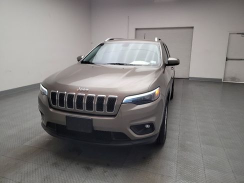 Used 2019 Jeep Cherokee Latitude w/ Popular Appearance Group image 15