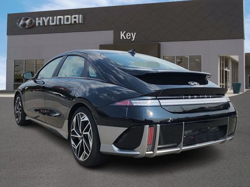Certified 2023 Hyundai Ioniq 6 SEL w/ Cargo Package AWD/4WD image 5