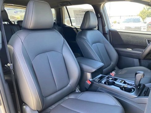 New 2026 Subaru Outback Limited AWD/4WD image 9