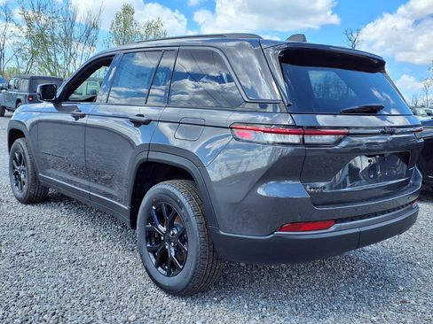 New 2026 Jeep Grand Cherokee Altitude AWD/4WD image 3
