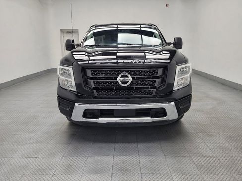 Used 2021 Nissan Titan SV w/ SV Convenience Package image 15