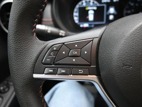 Used 2023 Nissan Kicks SR w/ SR Premium Package image 23