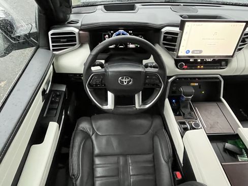 Used 2024 Toyota Tundra Capstone AWD/4WD image 13
