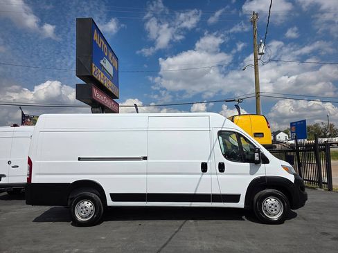 Used 2023 RAM ProMaster 3500 FWD image 3