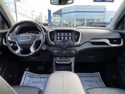 Used 2020 GMC Terrain Denali w/ Denali Premium Package image 3