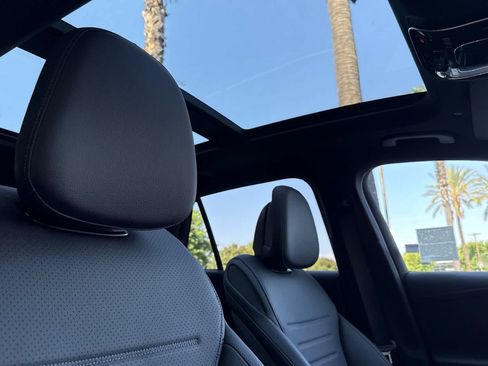 New 2026 Mercedes-Benz GLC 300 4MATIC image 16