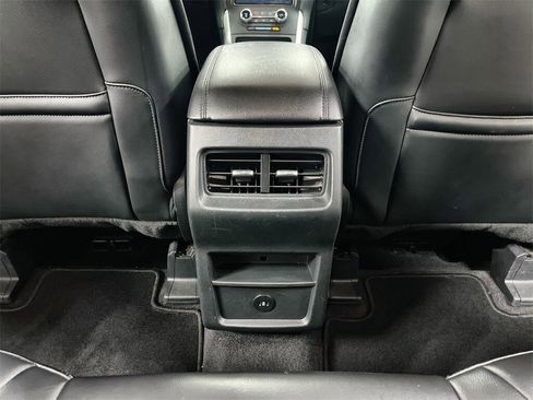 Used 2024 Ford Edge SEL image 21