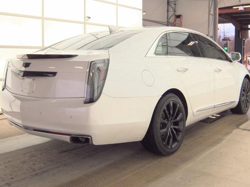 Used 2016 Cadillac XTS Luxury w/ Driver Awareness Package image 5