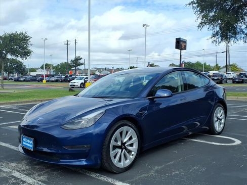 Used 2023 Tesla Model 3 Standard Range RWD image 10