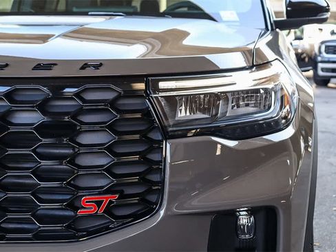 New 2026 Ford Explorer ST w/ Sun And Sound Package image 7