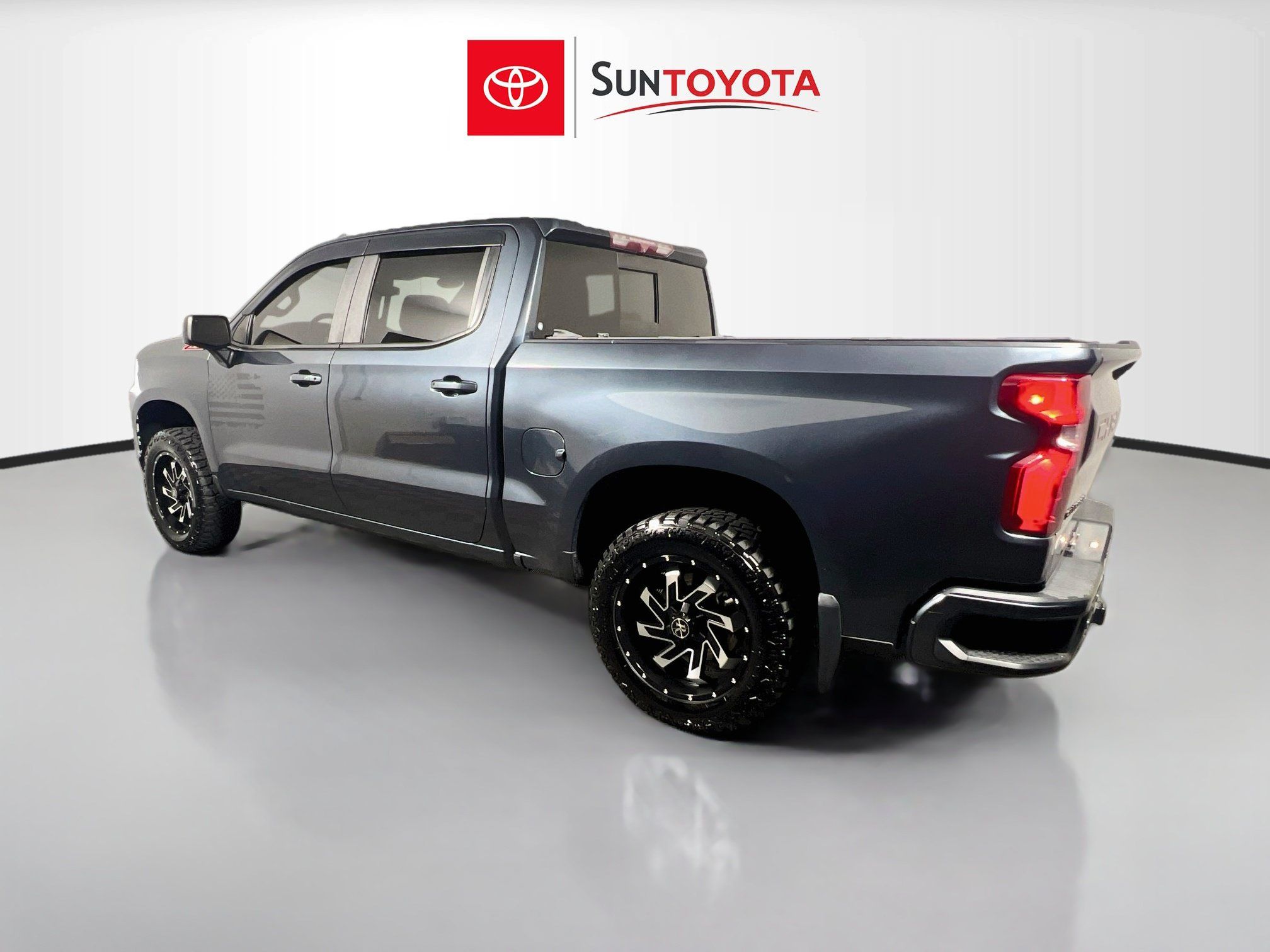 Used 2020 Chevrolet Silverado 1500 RST w/ Diesel Off-Road Package AWD/4WD image 6