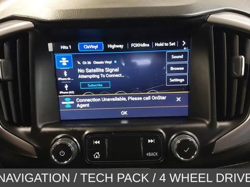Used 2024 GMC Terrain AT4 w/ Tech Package AWD/4WD image 21