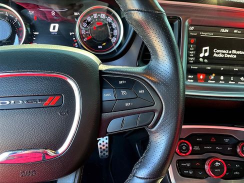 Used 2019 Dodge Challenger R/T Scat Pack RWD image 10
