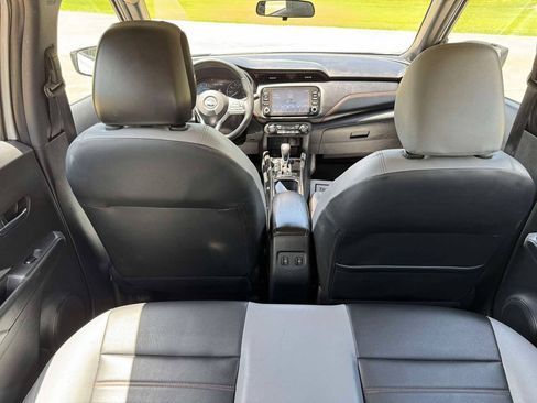 Used 2023 Nissan Kicks SR w/ SR Premium Package FWD image 13