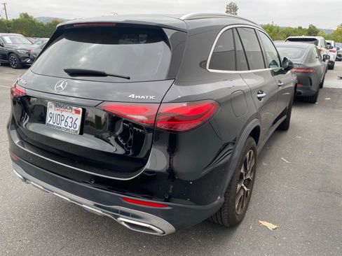 Used 2025 Mercedes-Benz GLC 350e 4MATIC image 3