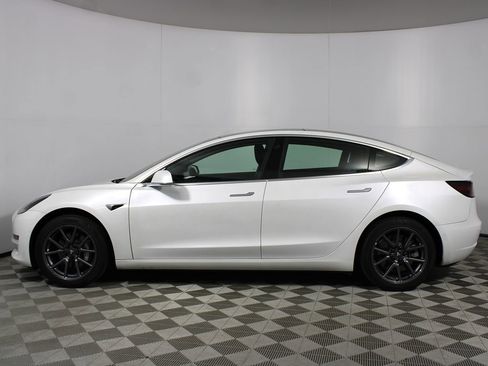 Used 2020 Tesla Model 3 Standard Range Plus image 26