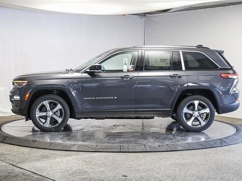 New 2023 Jeep Grand Cherokee 4WD 4xe image 4