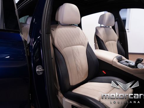 Used 2022 BMW X6 M50i w/ Executive Package image 32