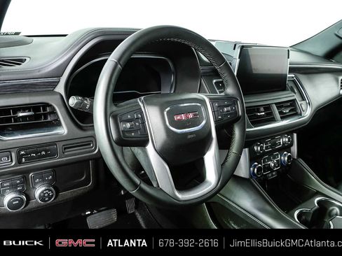 Used 2023 GMC Yukon XL SLT AWD/4WD image 8
