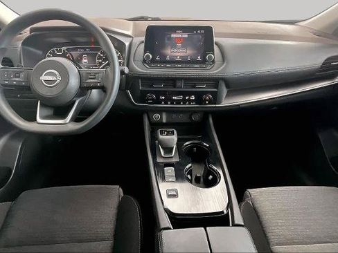Certified 2023 Nissan Rogue SV FWD image 15
