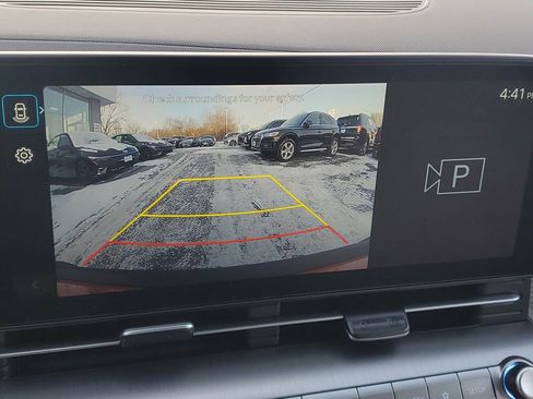 Used 2025 Hyundai Kona SEL image 21