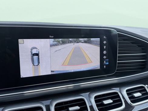 Used 2022 Mercedes-Benz GLE 350 image 4