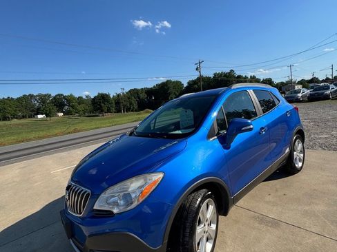 Used 2016 Buick Encore FWD image 2