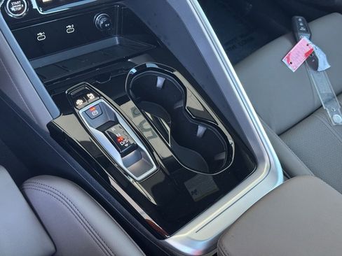 Used 2025 Audi Q5 Premium Plus w/ Premium Plus image 34