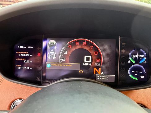 Used 2016 McLaren 570S Coupe RWD image 21