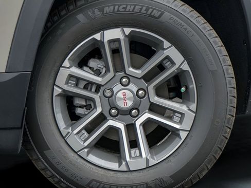 New 2026 GMC Terrain Elevation w/ Technology Package II FWD image 2