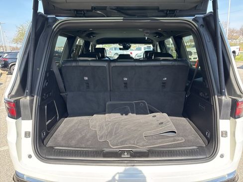 Used 2023 Jeep Wagoneer Series III w/ Preferred Equipment Group image 37