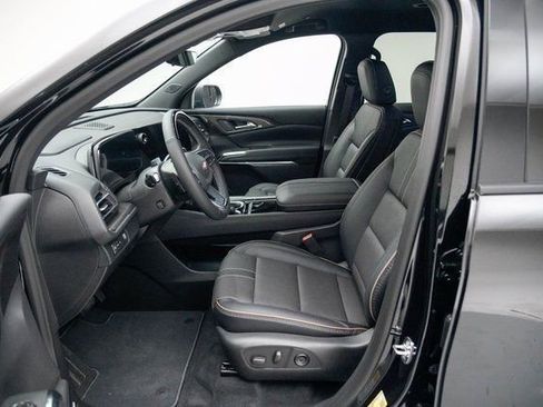 New 2026 Chevrolet Traverse High Country image 24