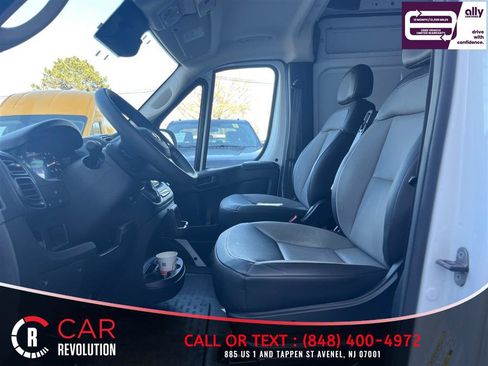 Used 2025 RAM ProMaster 2500 w/ Convenience Group FWD image 10