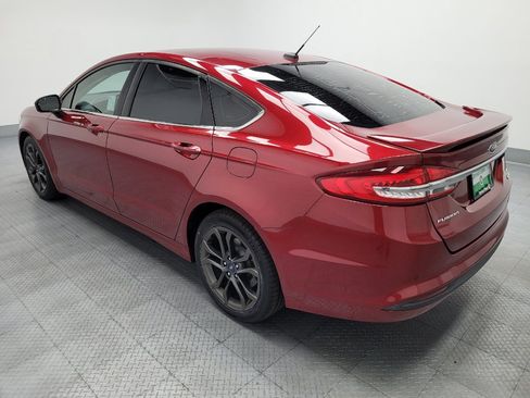 Used 2018 Ford Fusion SE w/ Equipment Group 201A FWD image 3