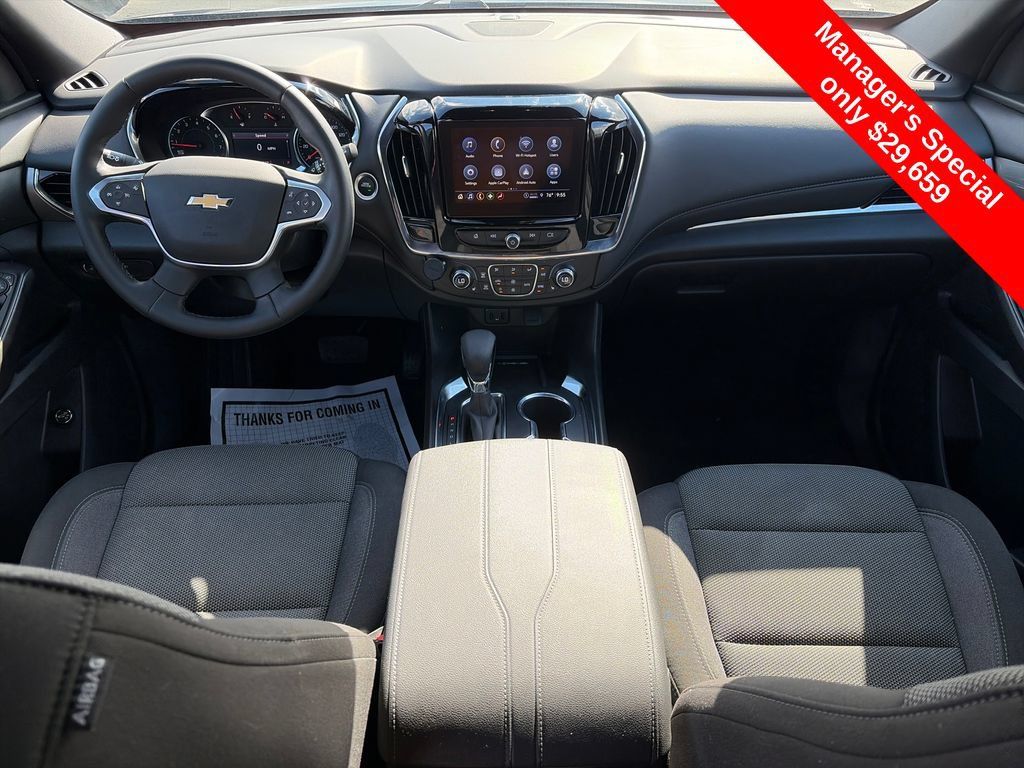 Used 2023 Chevrolet Traverse LT AWD/4WD image 12