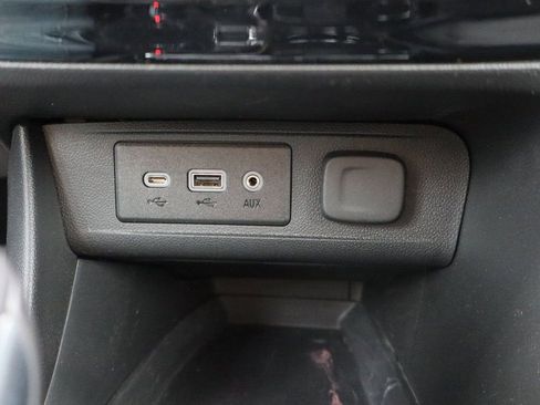 Used 2023 Buick Encore GX Select w/ Safety Package II image 15