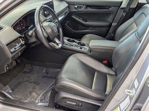 Used 2022 Honda Civic Touring image 16