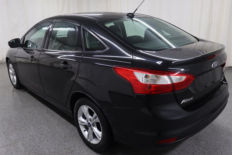 Used 2013 Ford Focus SE FWD image 4