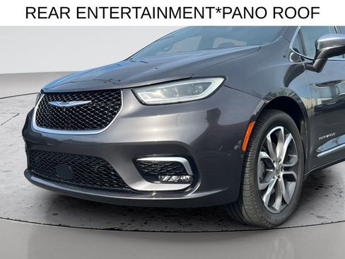 Used 2021 Chrysler Pacifica Pinnacle AWD/4WD image 38